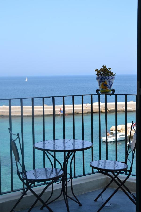 4 Balconi House-San Gregorio Palazzo Unico Vista Mare Vila Gallipoli Quarto foto